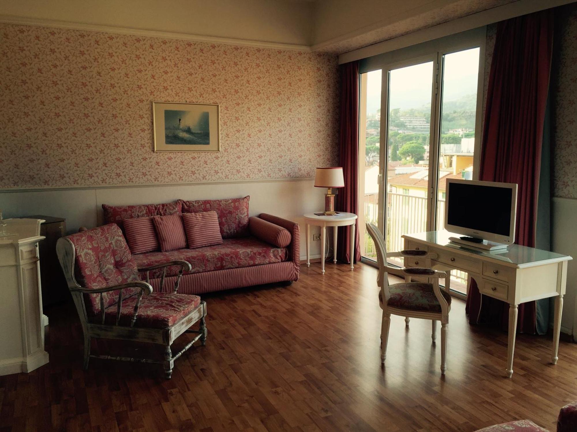 Hotel Biondi مونتيكاتيني تيرمي الغرفة الصورة